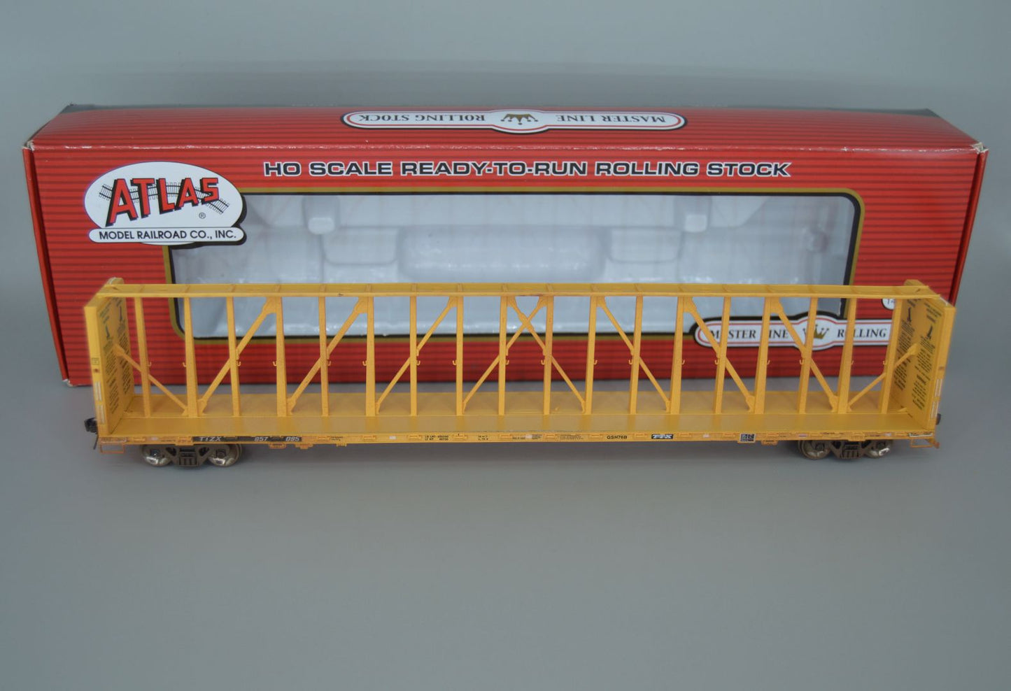 Atlas 73' Center Partition Car