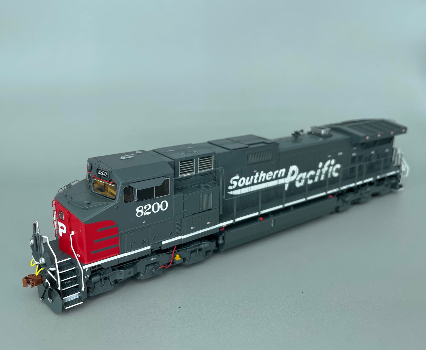 Scaletrains Rivet Counter Southern Pacific C44-9W #8200 DCC & Sound