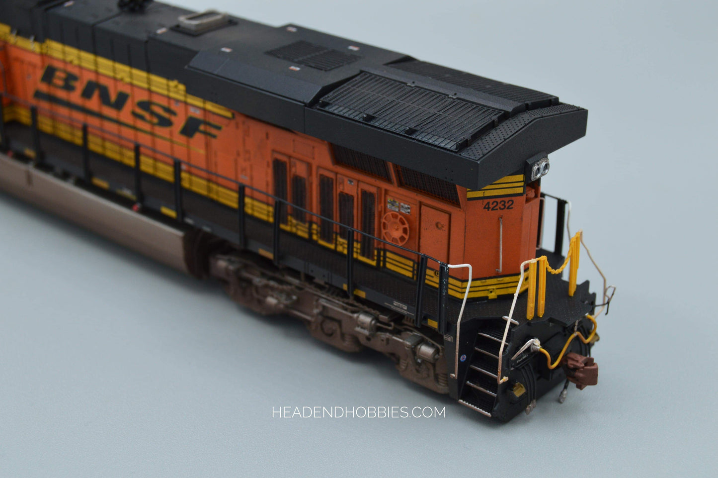 Scaletrains Rivet Counter BNSF ES44C4 #4232 DCC & Sound
