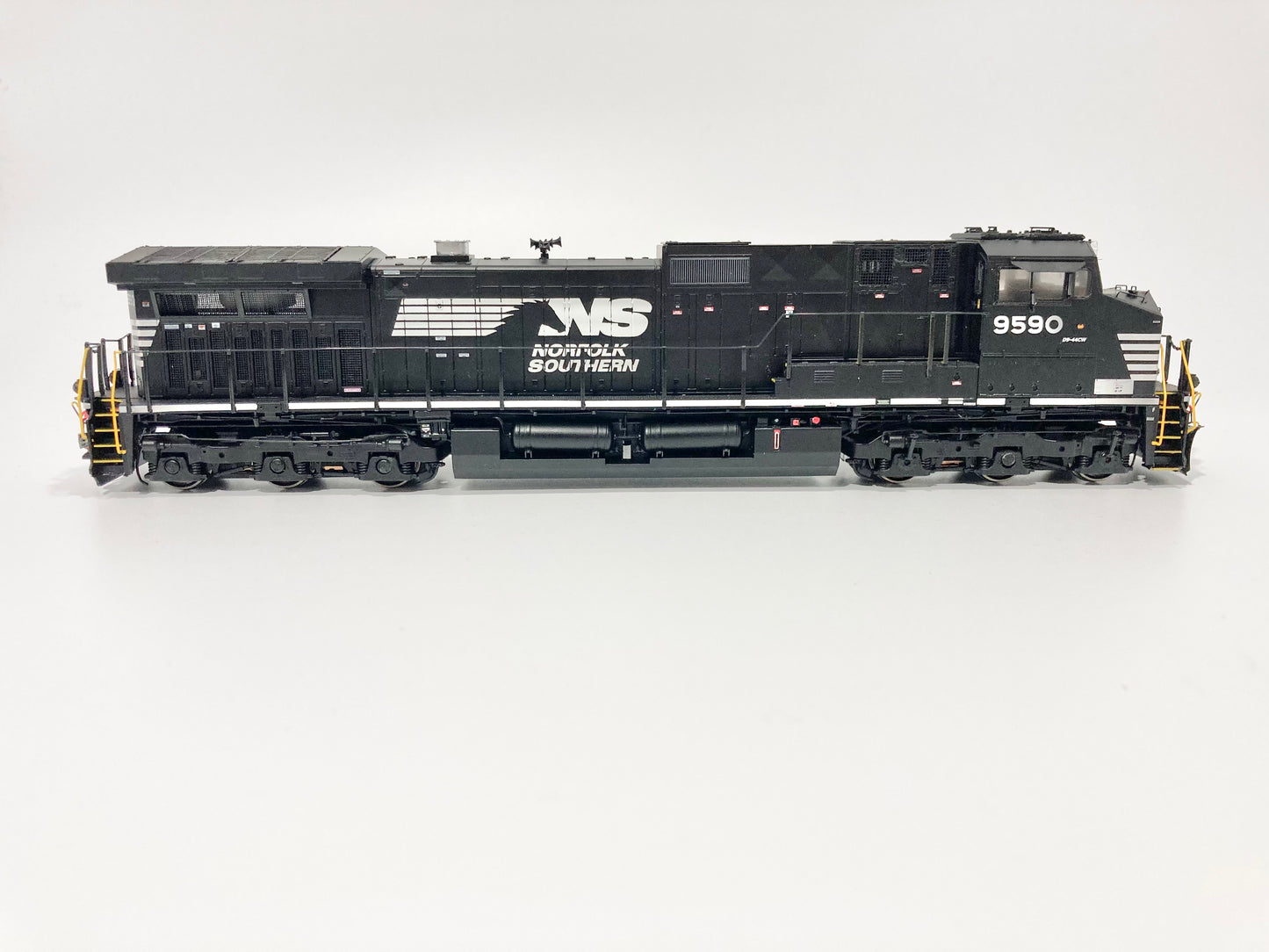 Scaletrains Rivet Counter Norfolk Southern C44-9W #9590 DCC & Sound