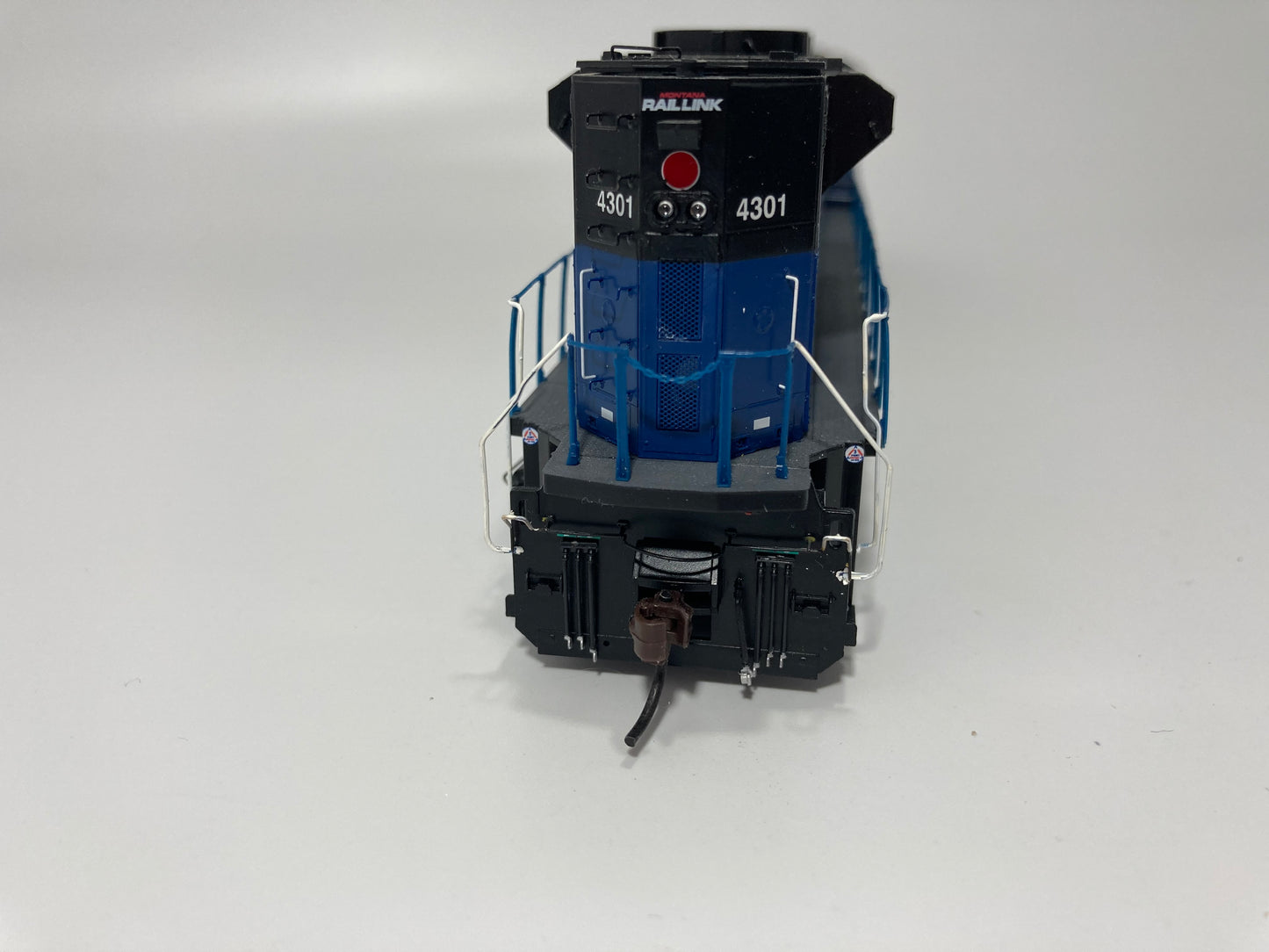 Athearn Genesis Montana Rail Link SD70ACe DCC Ready