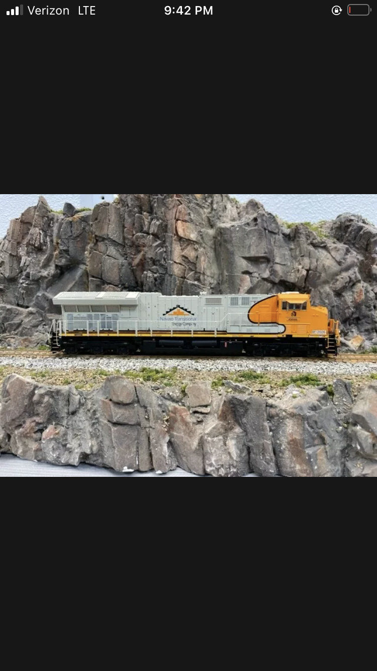Scaletrains Rivet Counter Navajo Mining ET44AH #2026 DCC Ready