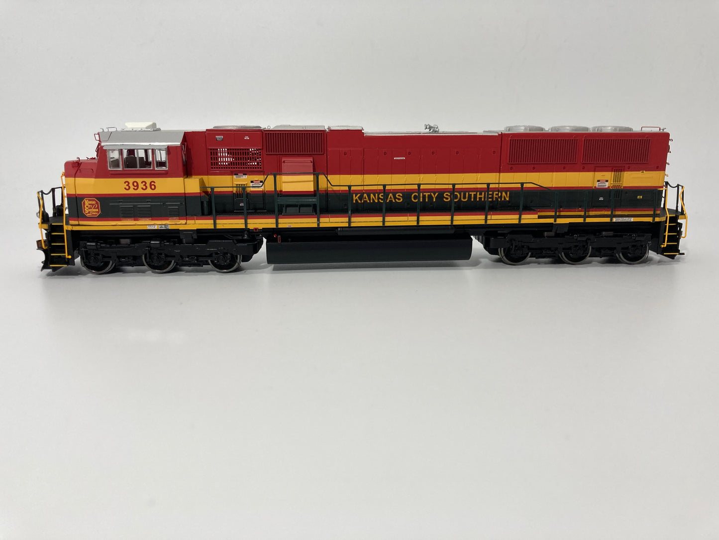 Athearn Genesis Kansas City Southern SD70MAC #3936 DCC Ready