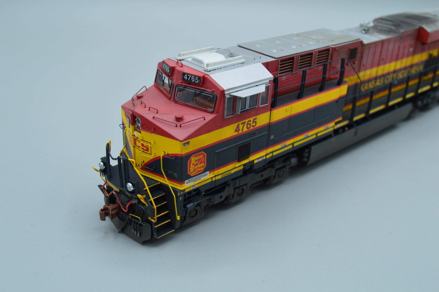 Scaletrains Rivet Counter Kansas City Southern ES44AC #4765