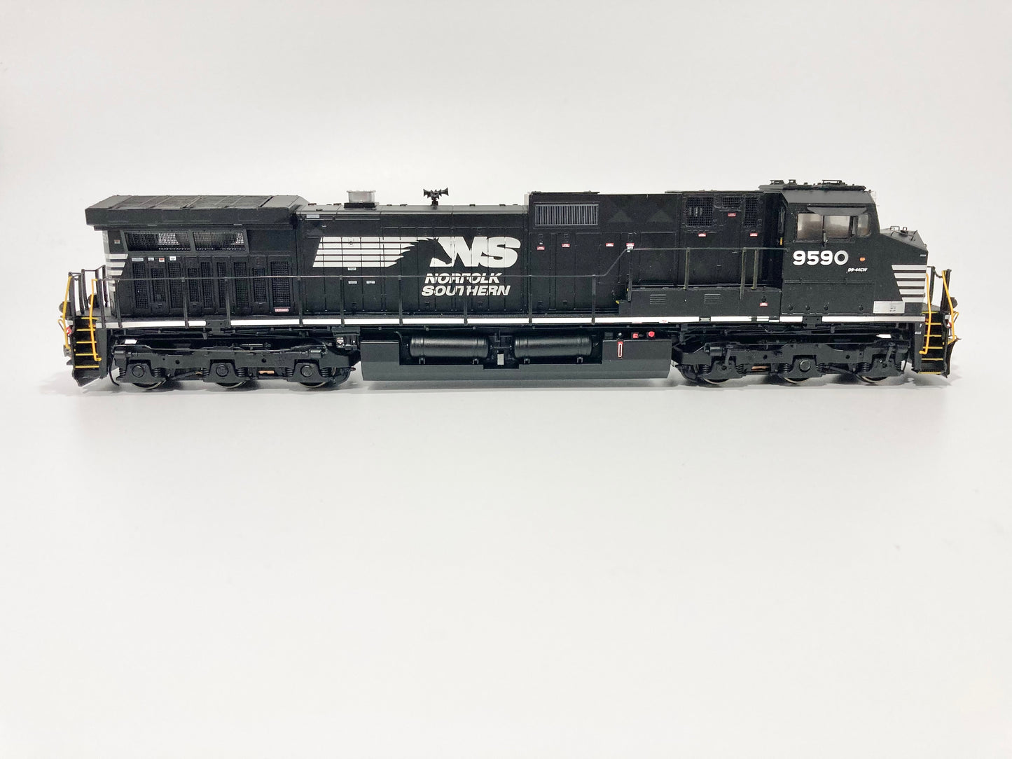 Scaletrains Rivet Counter Norfolk Southern C44-9W #9590 DCC & Sound