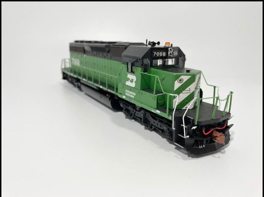 Scaletrains Rivet Counter Burlington Northern SD40-2 #7068 DCC & Sound