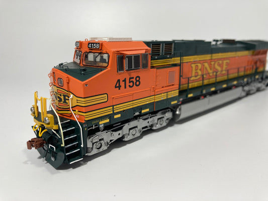 Scaletrains Rivet Counter BNSF C44-9W #4158 DCC & Sound