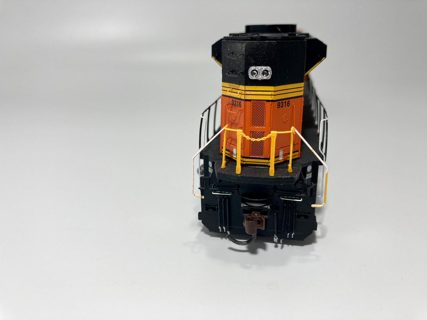 Athearn Genesis BNSF SD70ACe #9316 DCC & Sound