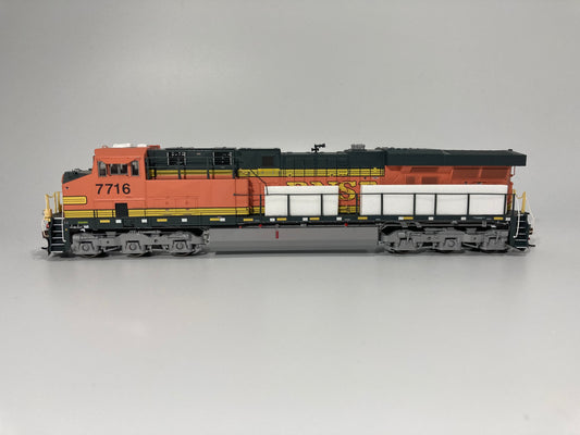 Athearn Genesis BNSF ES44DC #7616 DCC & Sound