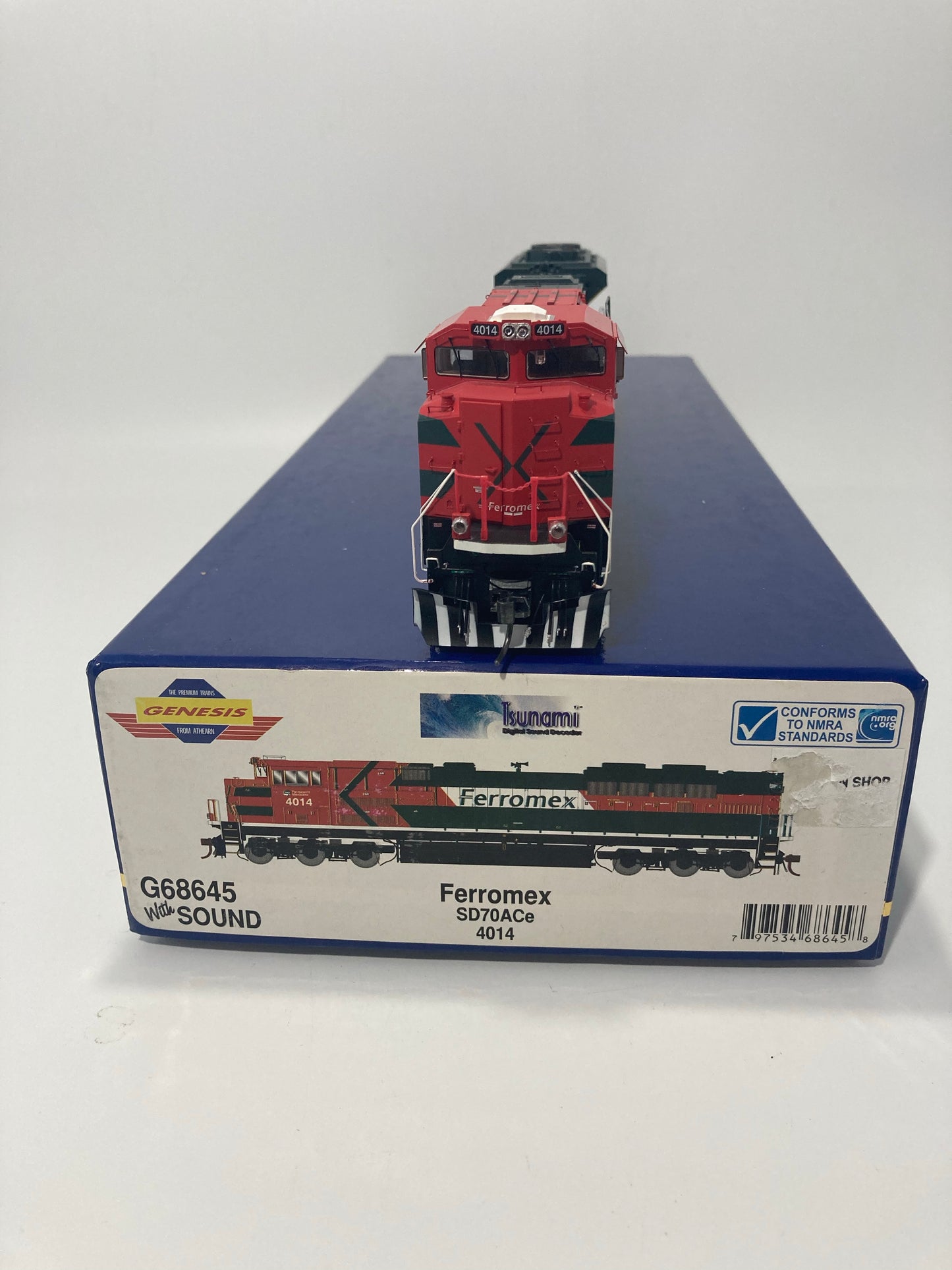 Athearn Genesis Ferromex SD70ACe #4014 DCC & Sound