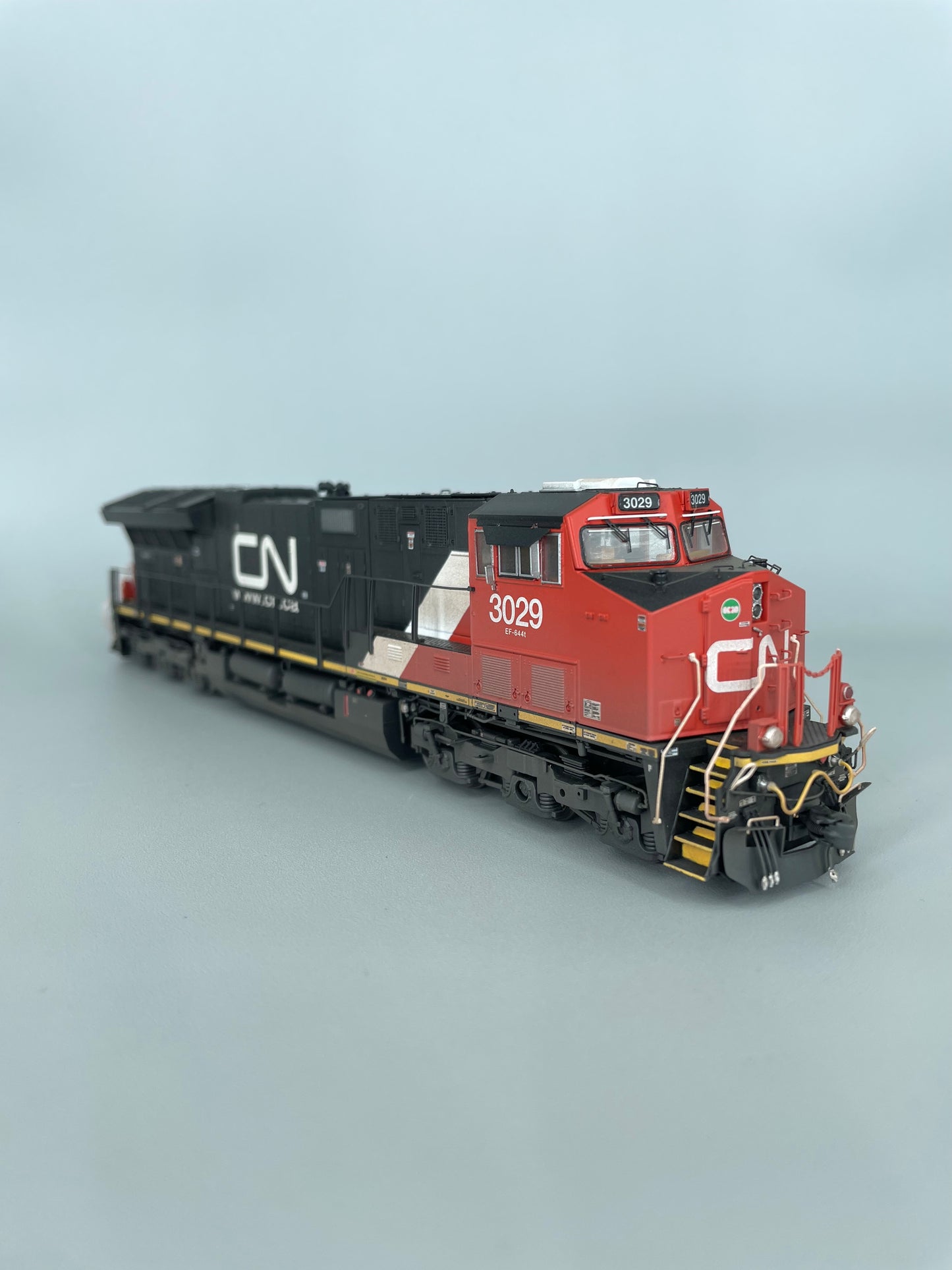 Scaletrains Rivet Counter Canadian National ET44AC #3029 DCC Non Sound